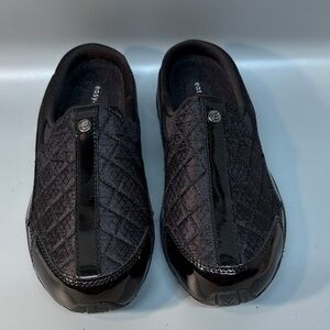 Easy Spirit Clogs. Size 8W